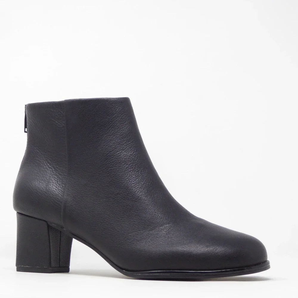 L'Amour Des Pieds Women Ankle Boots Black Leather Block Heel Size 8M